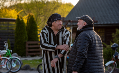 Kurbulē uz upi. Foto: Aija Valtmane81