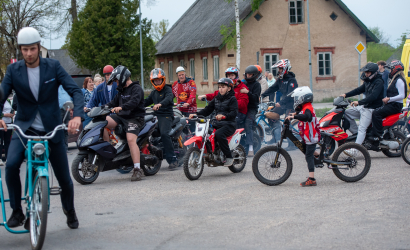 Brauciens uz upi. Foto: Aija Valtmane83