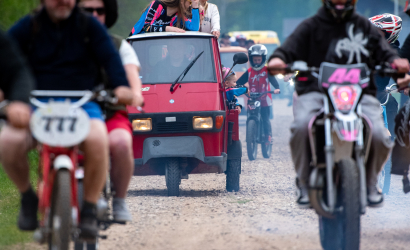 Brauciens uz upi. Foto: Aija Valtmane90