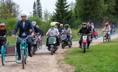 Brauciens uz upi. Foto: Aija Valtmane91